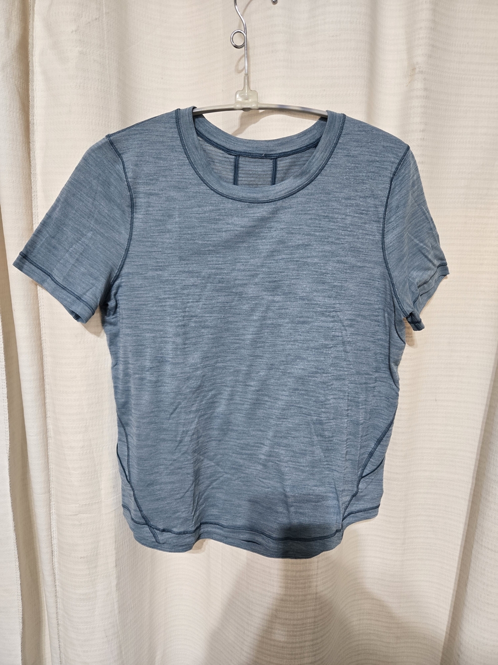 lululemon athletica Heathered Blue Short Sleeve Crew